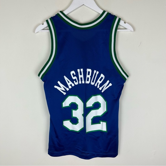 NBA Champion Dallas Mavericks Mashburn 32 Jersey - Picture 4 of 10